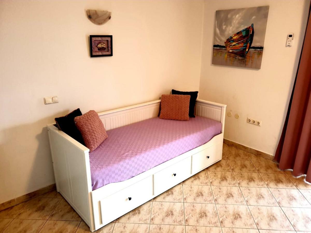 Paras Zečevo Esterno foto