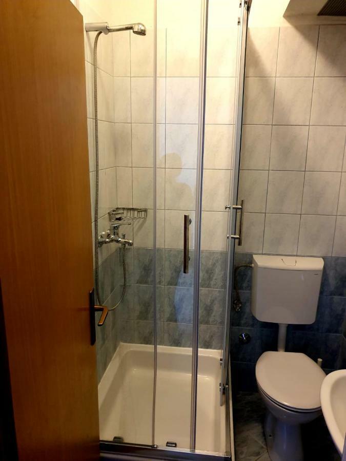 Paras Zečevo Esterno foto