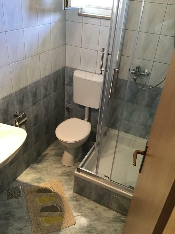 Paras Zečevo Esterno foto