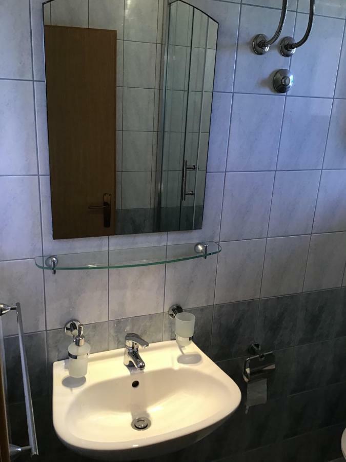 Paras Zečevo Esterno foto